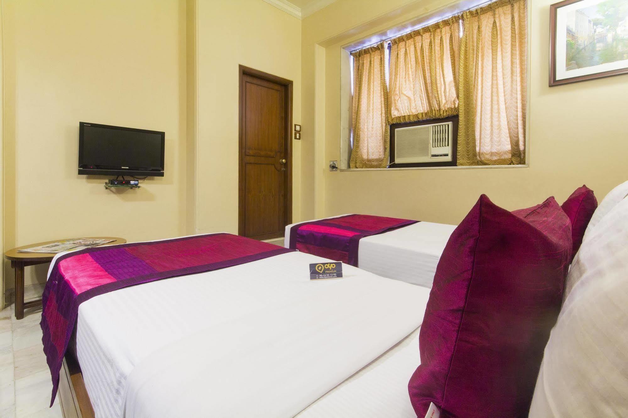 Hotel Ashray International, Sion - Near Bkc 뭄바이 외부 사진