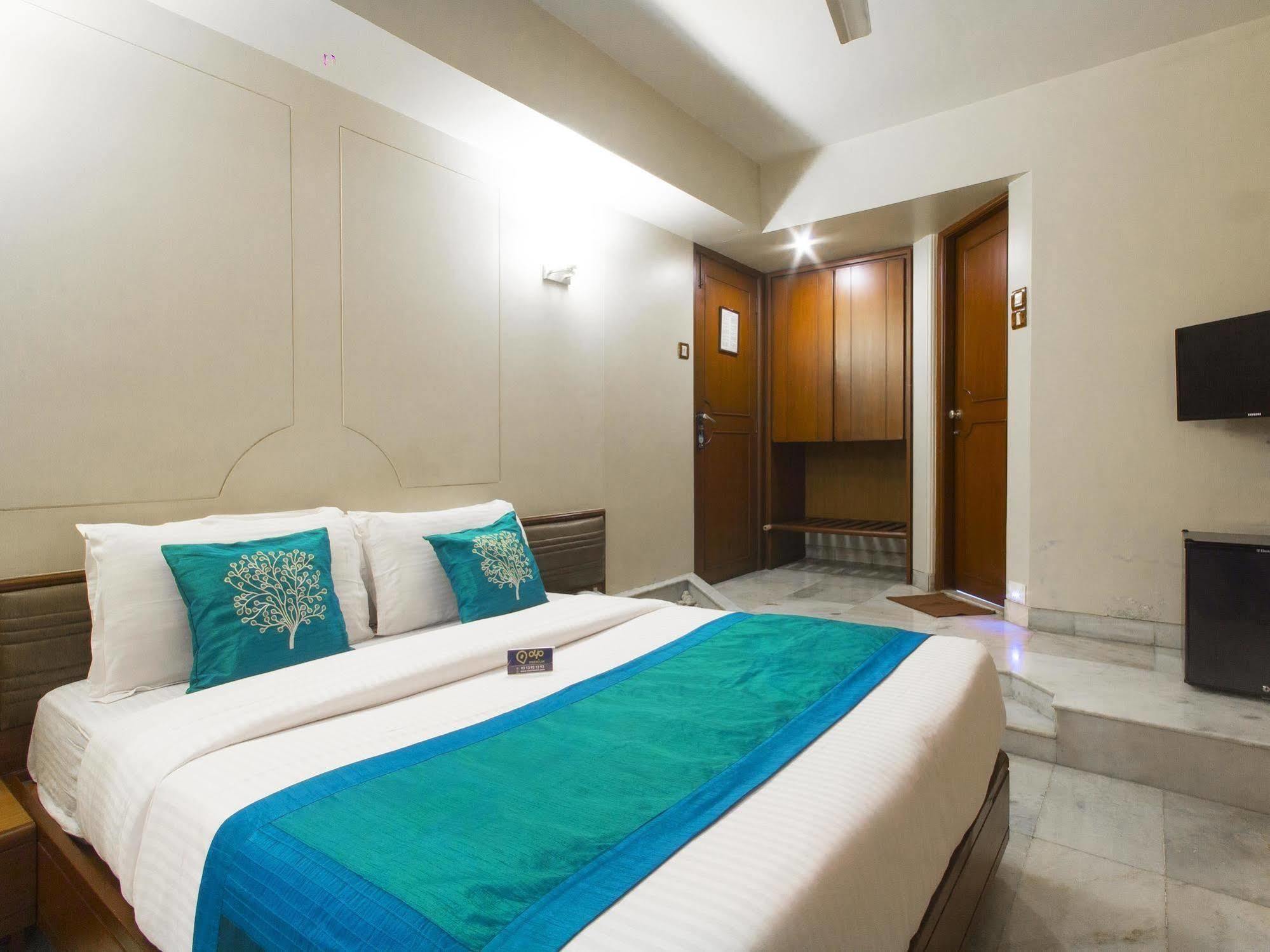 Hotel Ashray International, Sion - Near Bkc 뭄바이 외부 사진