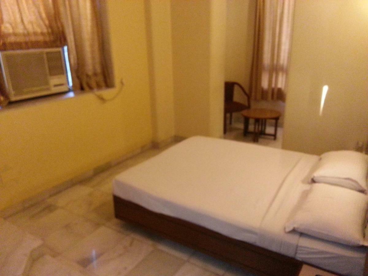 Hotel Ashray International, Sion - Near Bkc 뭄바이 외부 사진
